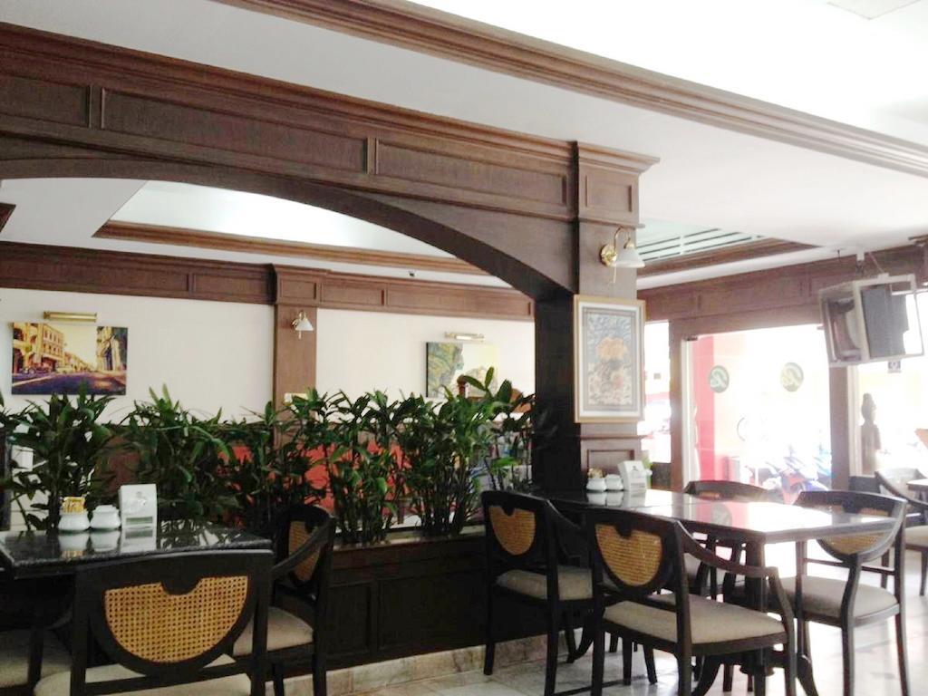 Rattana Mansion Hotel Phuket Exterior foto