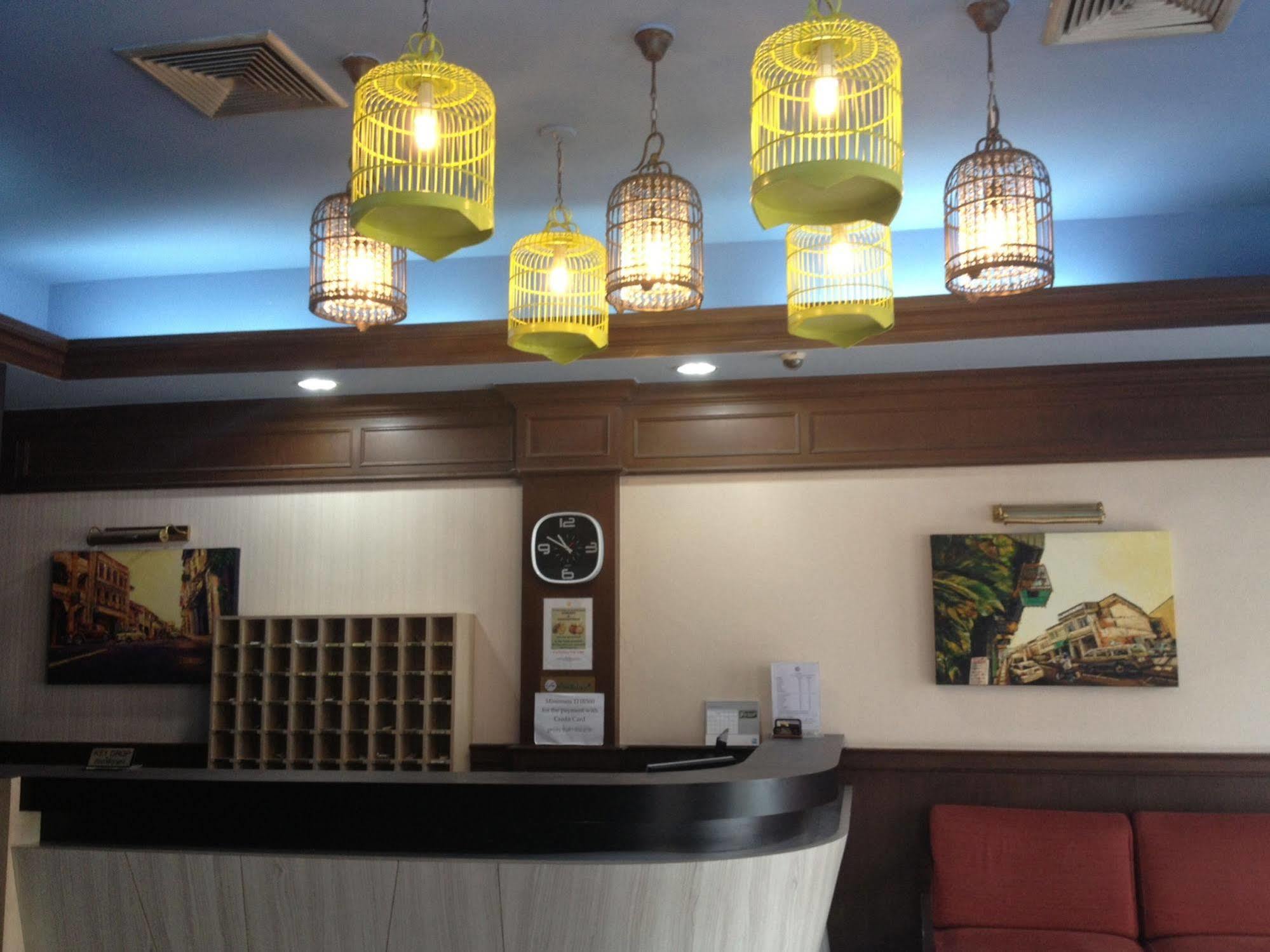 Rattana Mansion Hotel Phuket Exterior foto